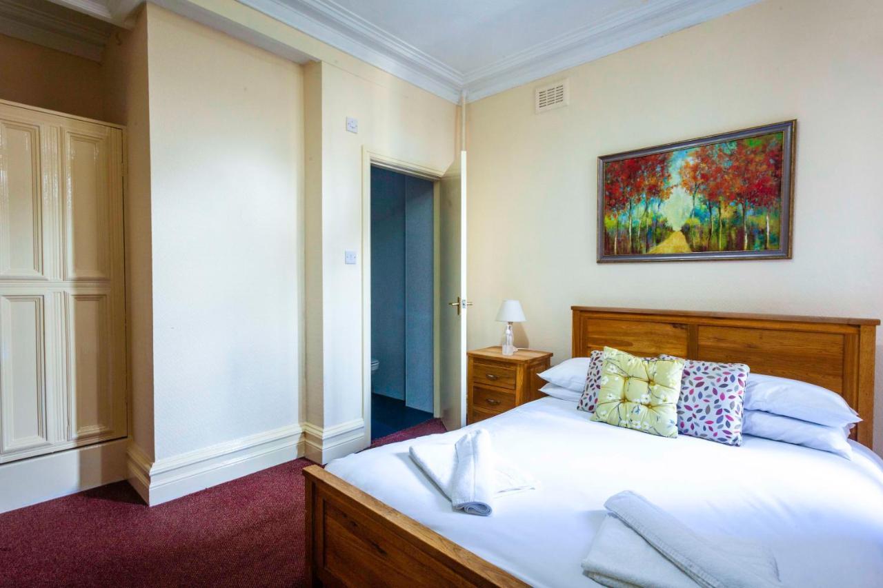 The Royal Bar & Shaker Hotel Morecambe Ngoại thất bức ảnh