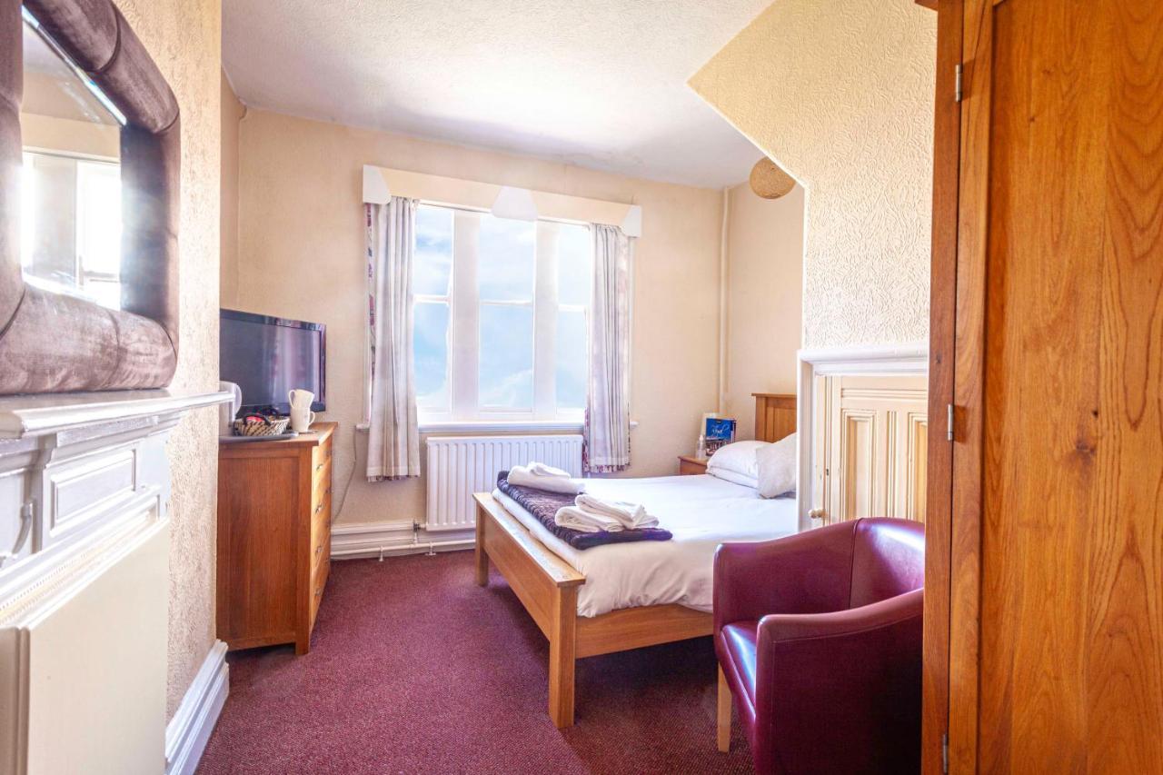 The Royal Bar & Shaker Hotel Morecambe Ngoại thất bức ảnh
