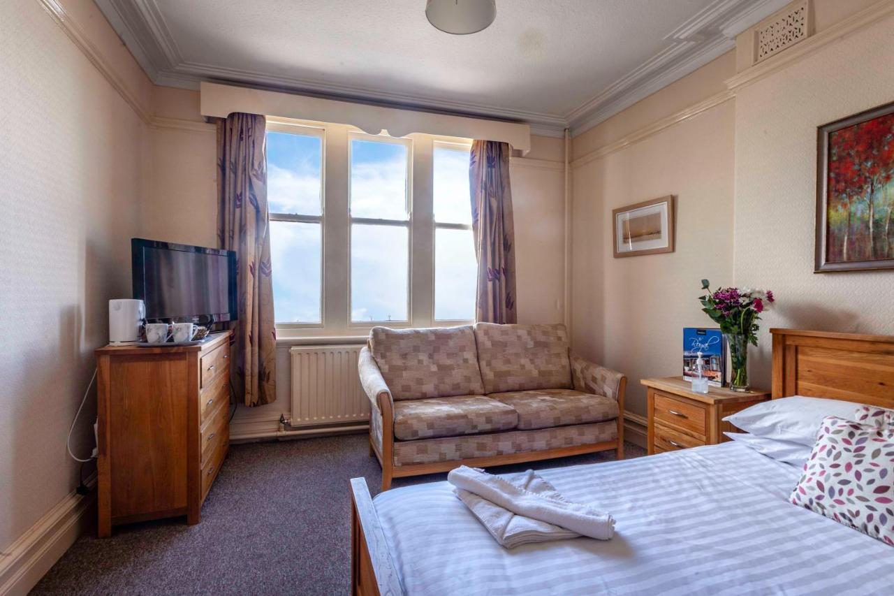 The Royal Bar & Shaker Hotel Morecambe Ngoại thất bức ảnh