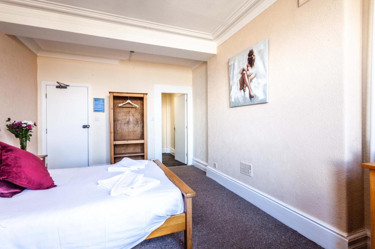 The Royal Bar & Shaker Hotel Morecambe Ngoại thất bức ảnh