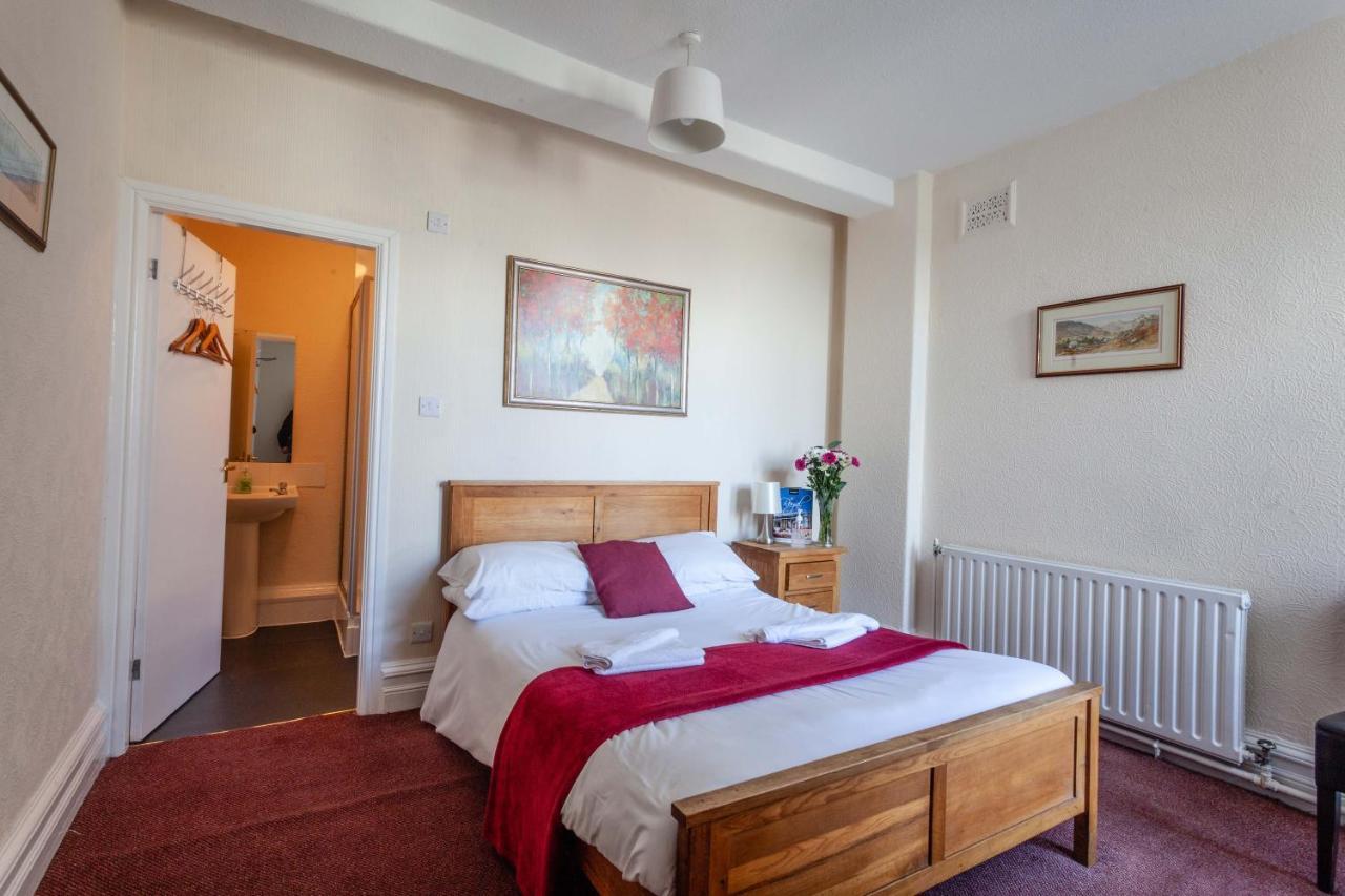 The Royal Bar & Shaker Hotel Morecambe Ngoại thất bức ảnh
