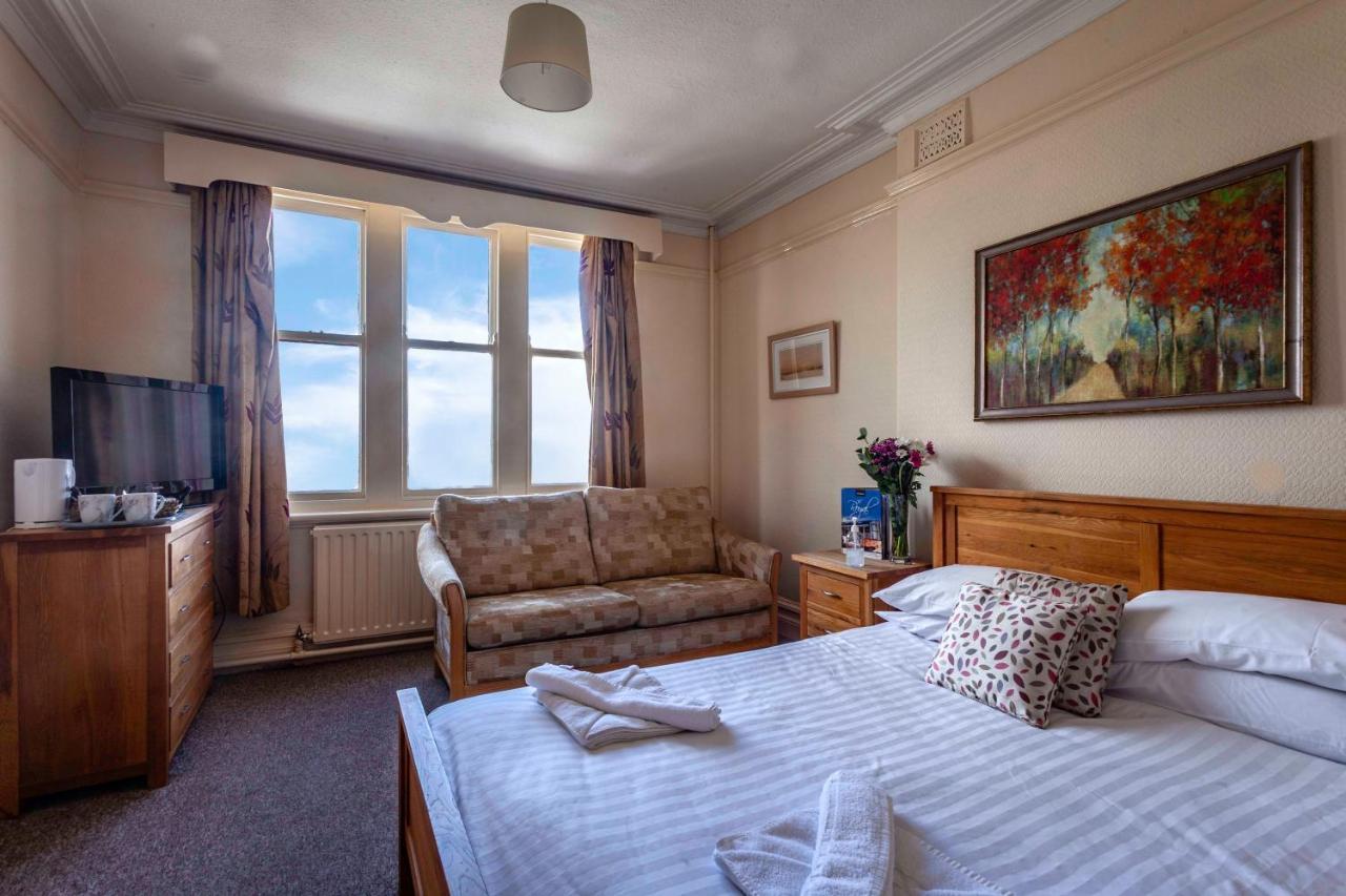 The Royal Bar & Shaker Hotel Morecambe Ngoại thất bức ảnh