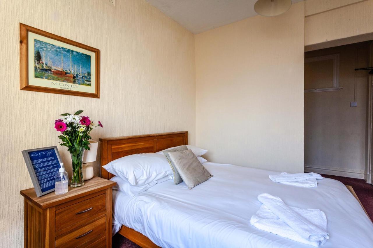 The Royal Bar & Shaker Hotel Morecambe Ngoại thất bức ảnh