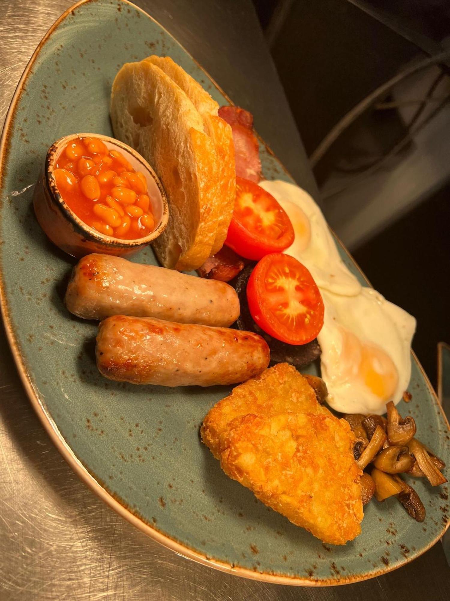 The Royal Bar & Shaker Hotel Morecambe Ngoại thất bức ảnh