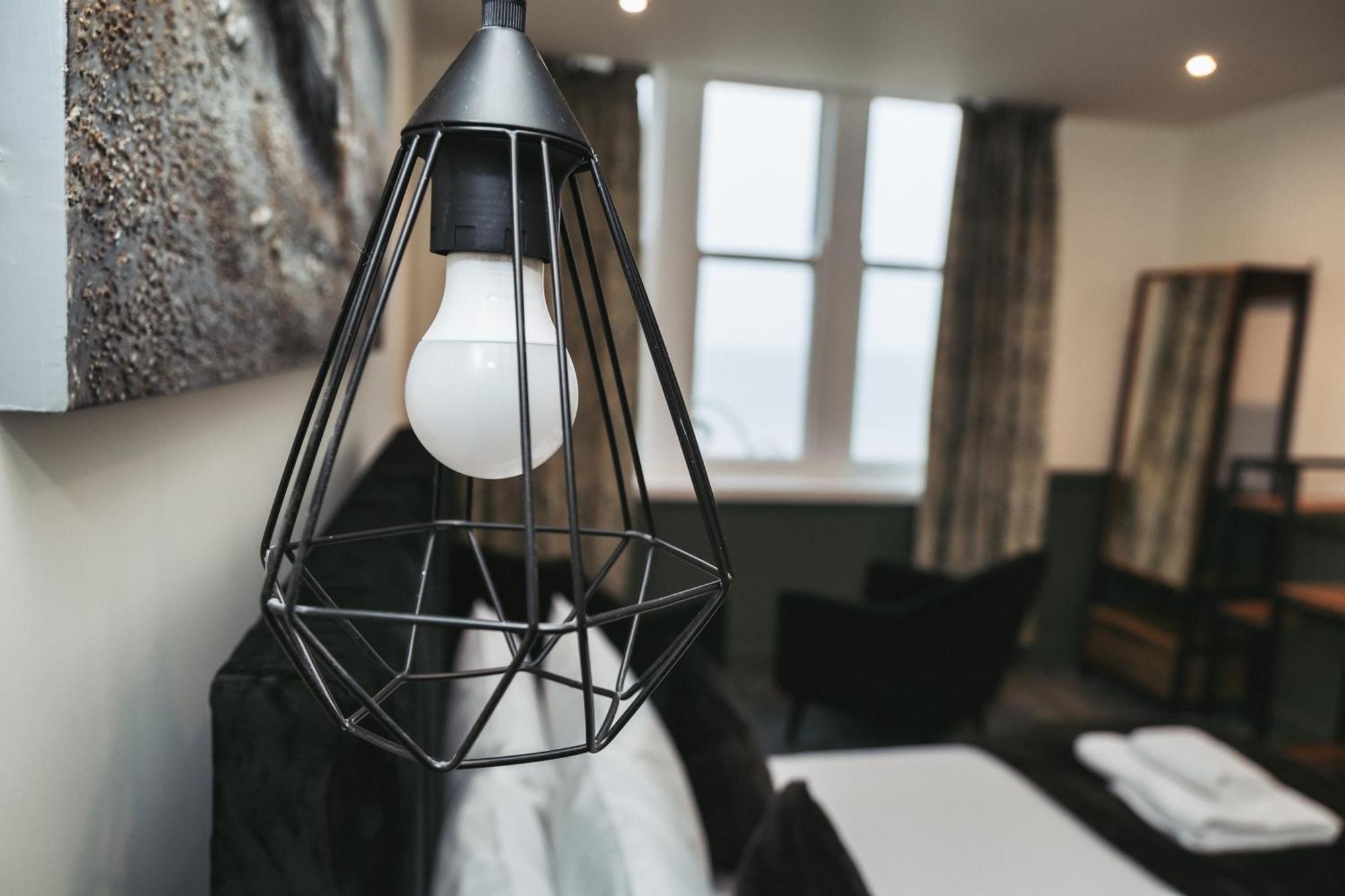The Royal Bar & Shaker Hotel Morecambe Ngoại thất bức ảnh