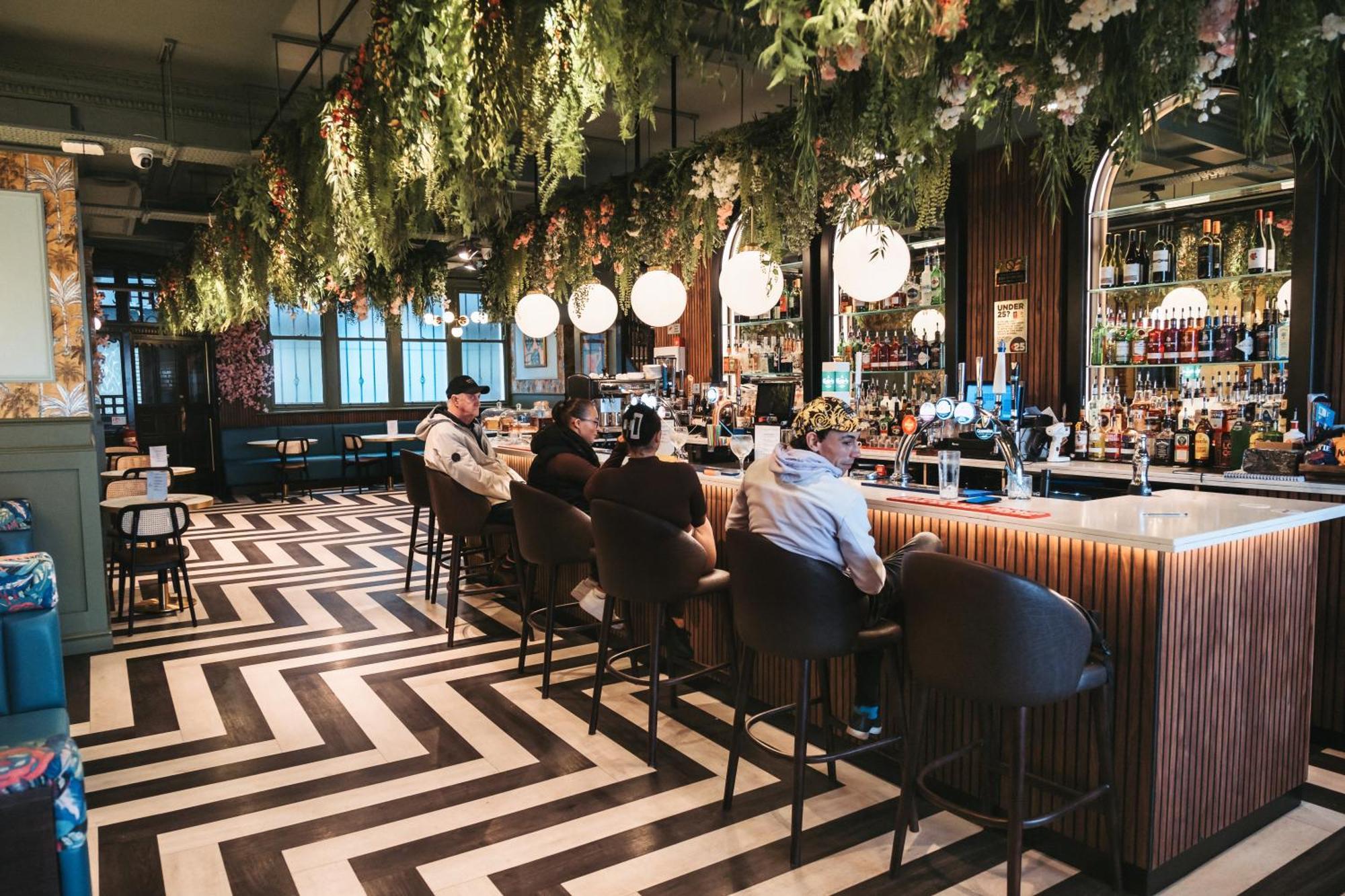 The Royal Bar & Shaker Hotel Morecambe Ngoại thất bức ảnh